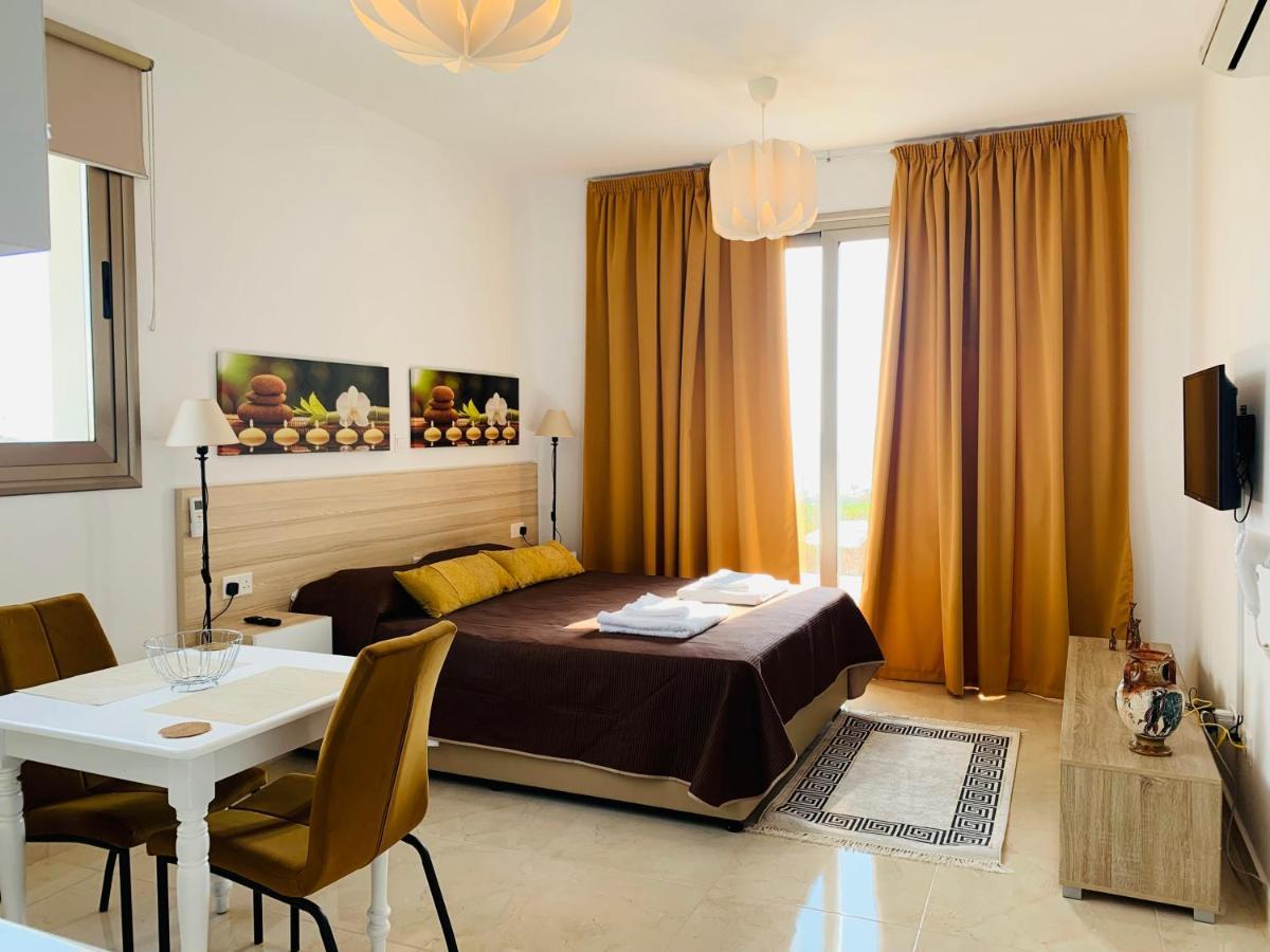 Harmony Seaview Apartments Paphos Eksteriør bilde