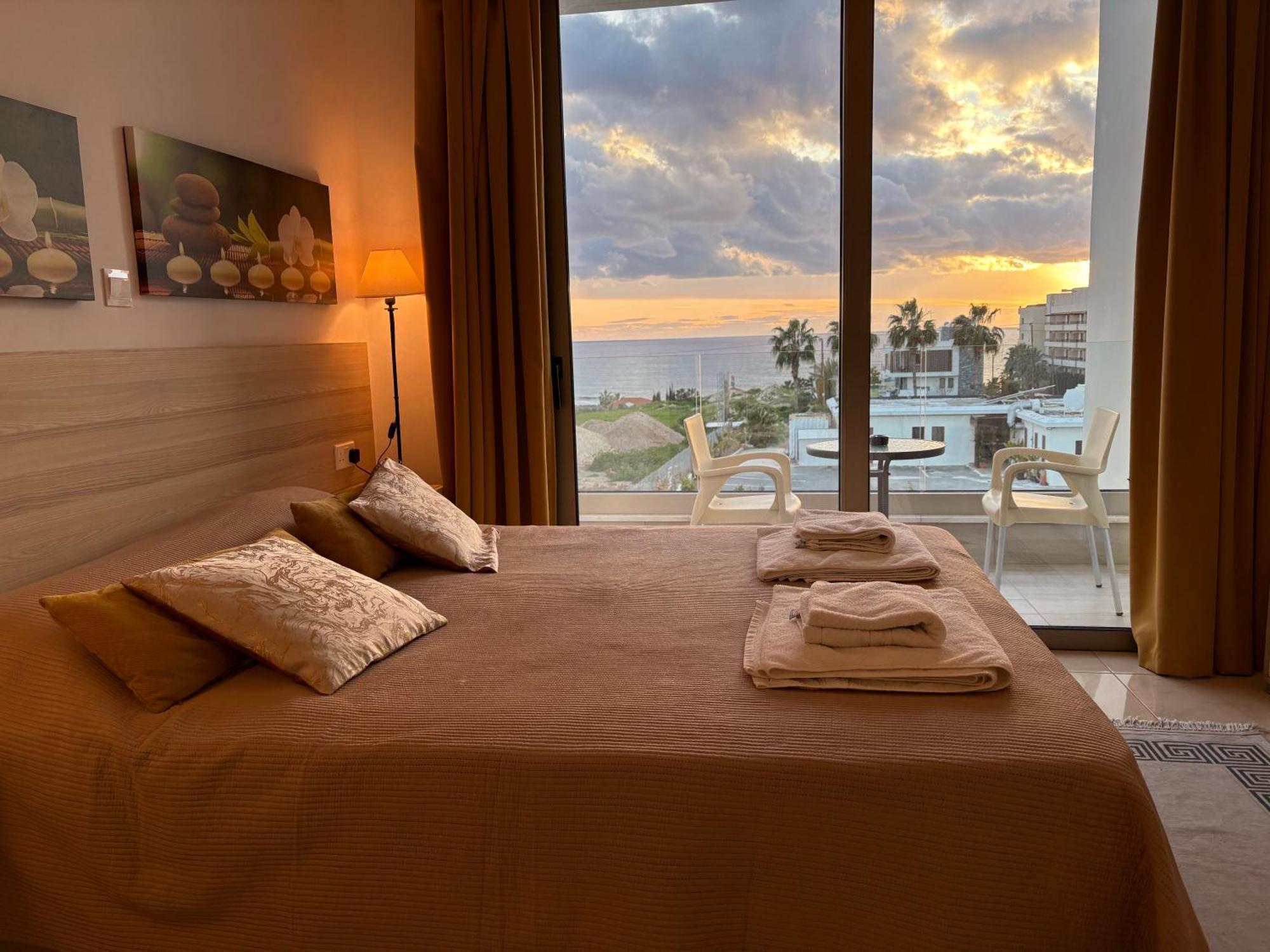 Harmony Seaview Apartments Paphos Eksteriør bilde